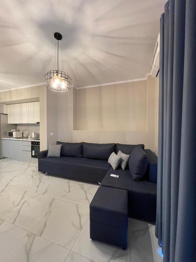 Modern Beachfront Apartments Sarandë Buitenkant foto