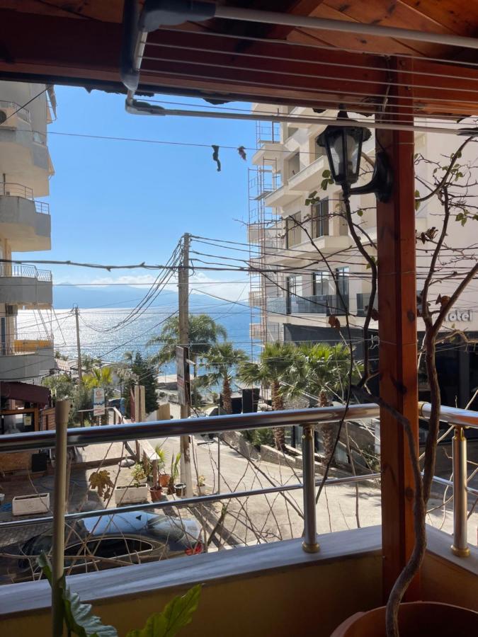 Modern Beachfront Apartments Sarandë Buitenkant foto